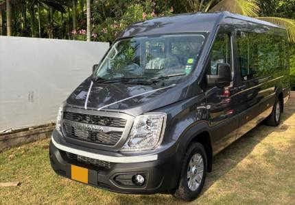 Book 17 Seater Urbania Traveller