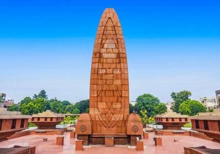 Amritsar to Manali through Dharamshala Tour