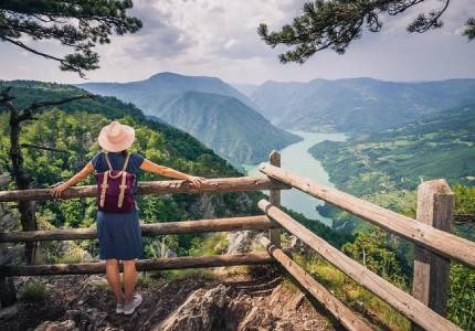 McLeodganj, Bhagsunag & Dharamshala Tour