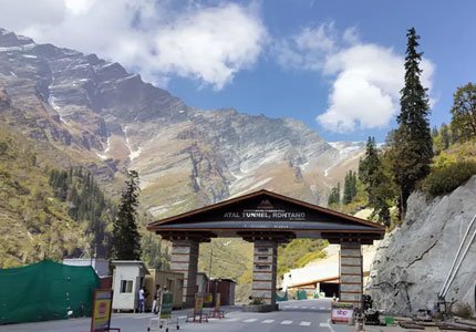 Peak Explorer: Amritsar to Manali with Dalhousie & Dharamshala